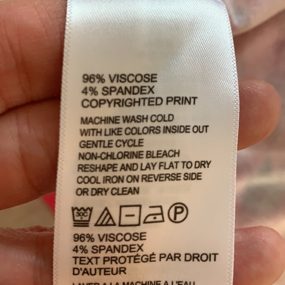 NWOT: Tommy Bahama multi-colored sleeveless tank top - Picture 11 of 12